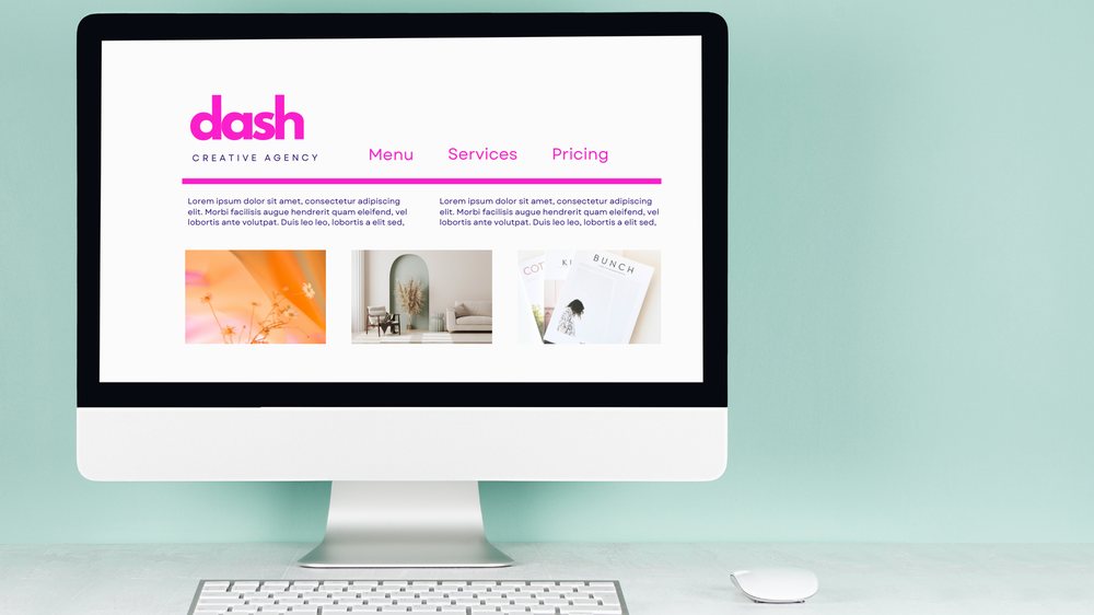 Hjemmeside for dash vist på en computerskærm